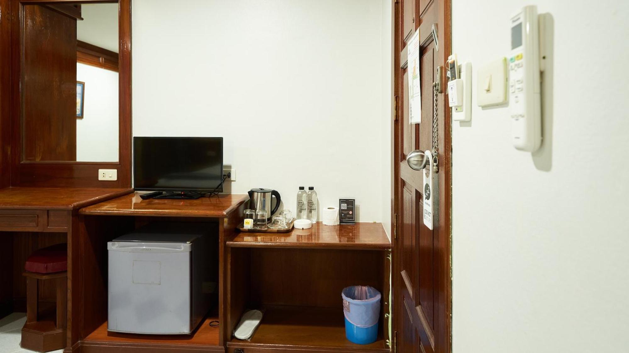 Lime Hotel Patong Room photo